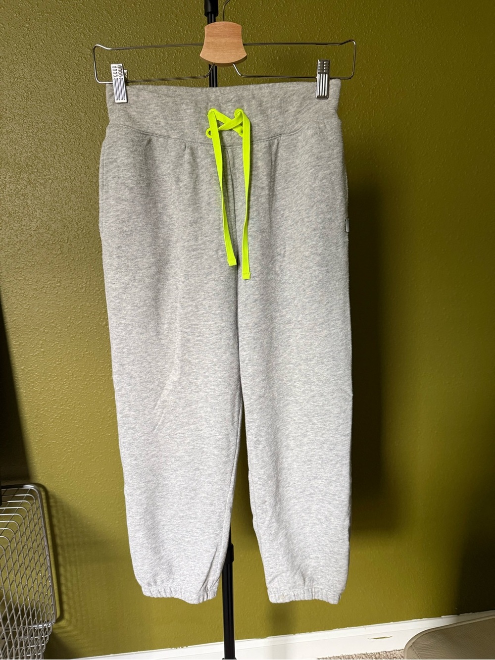 VSX Victoria's Secret Gray Sweatpants with Neon Yellow Drawstring Size XS